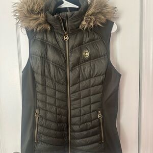 Michael Kors Women's Vest with Fur Trim